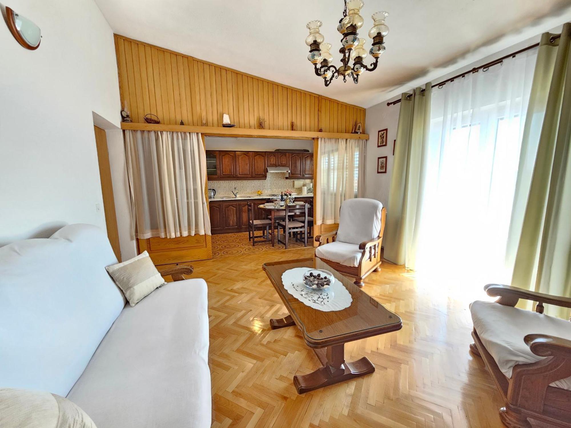 Brkulj Apartment Makarska